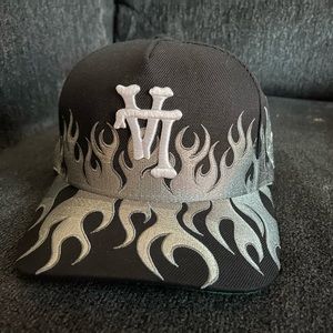 Kill the hype LA two tone flame hat